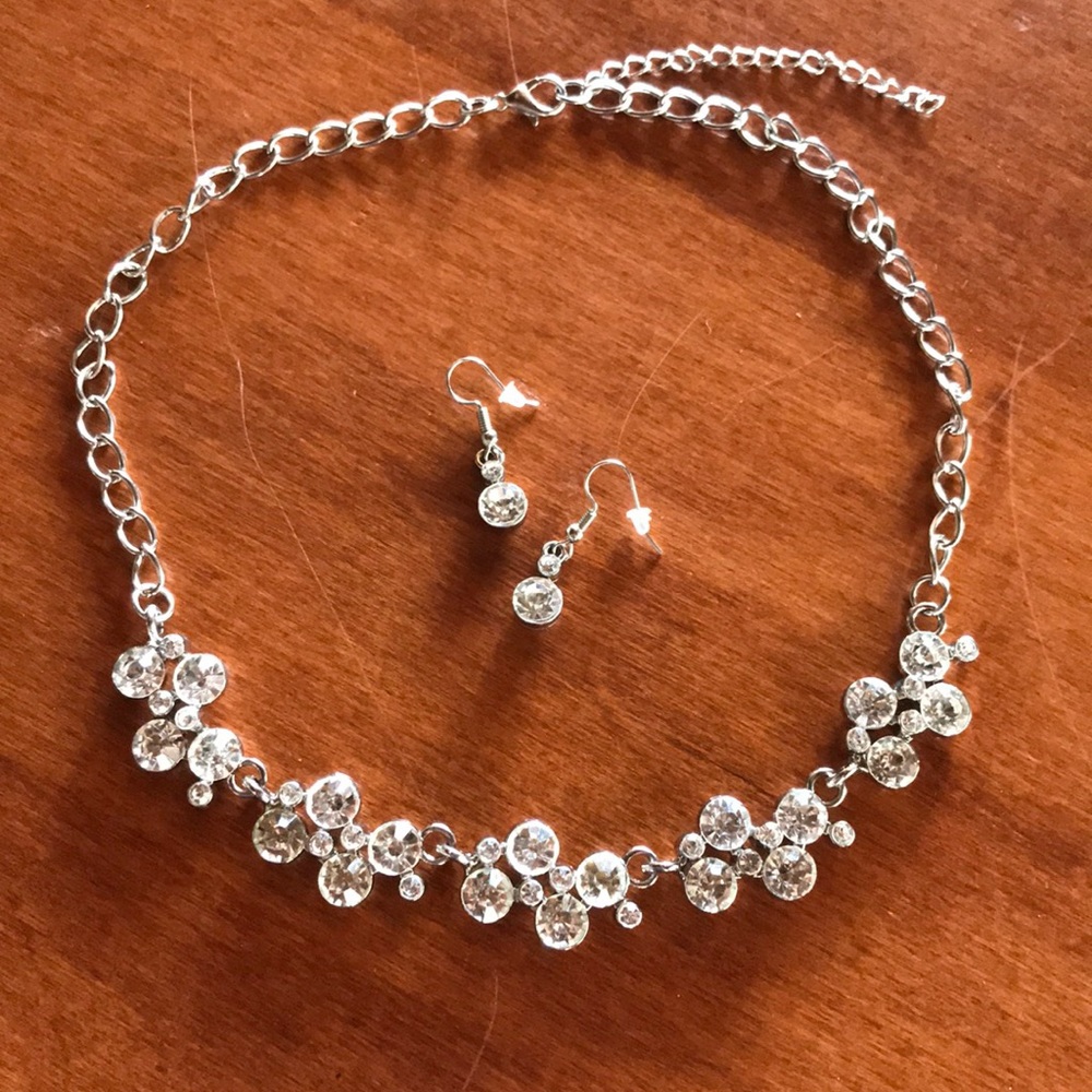 Necklace & Earring set